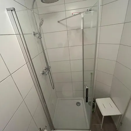 Apartment Next To Downtown & Station, Kitchen And Parking *