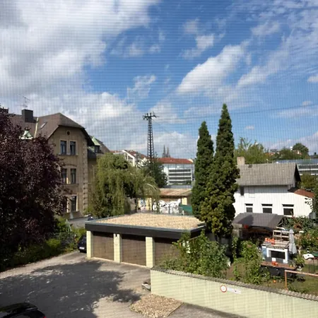 Next To Downtown & Station, Kitchen And Parking Apartment *